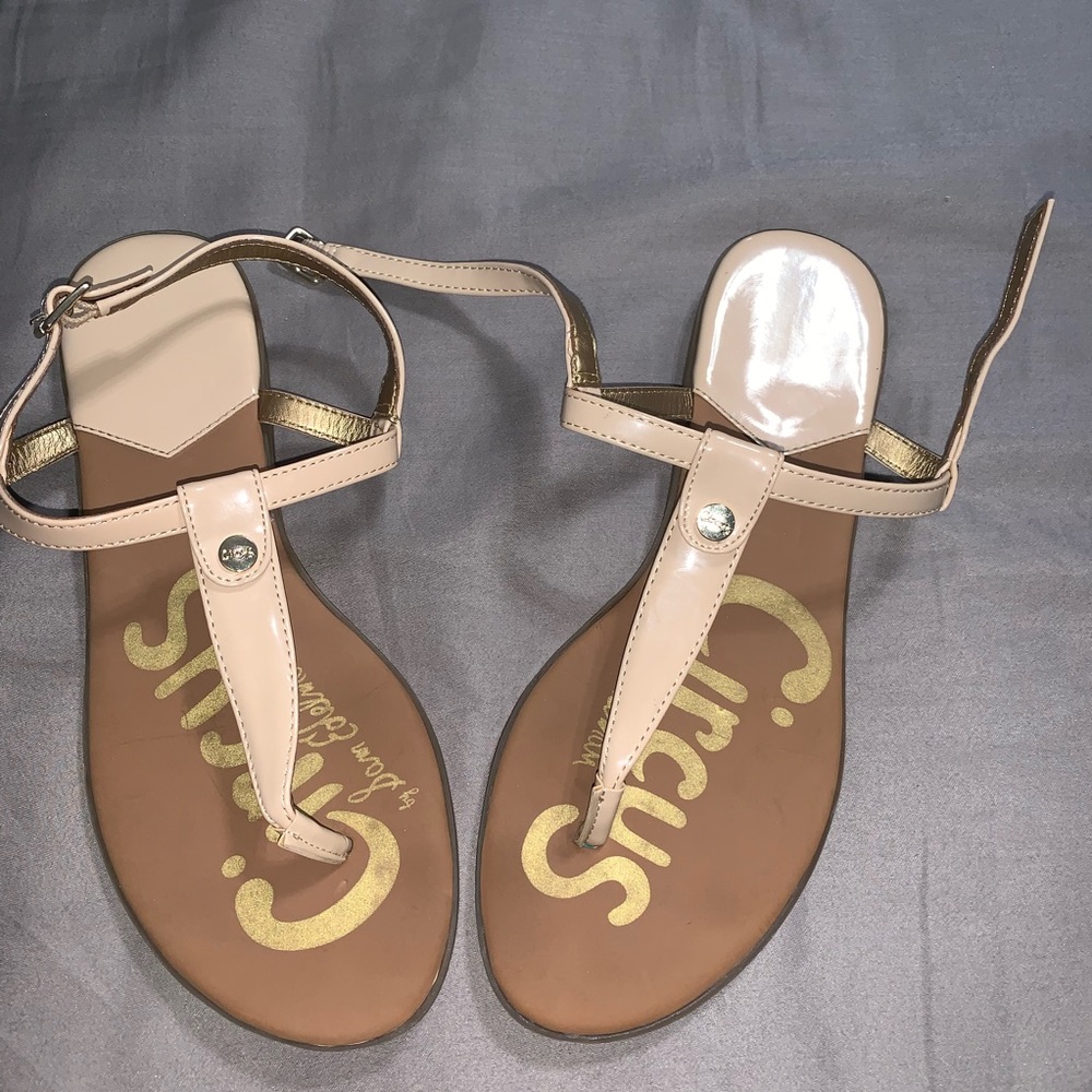 Women’s Flats  Circus By Sam Edelman Sandal  7M